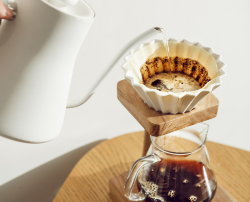 blick auf eine kaffeekaraffe